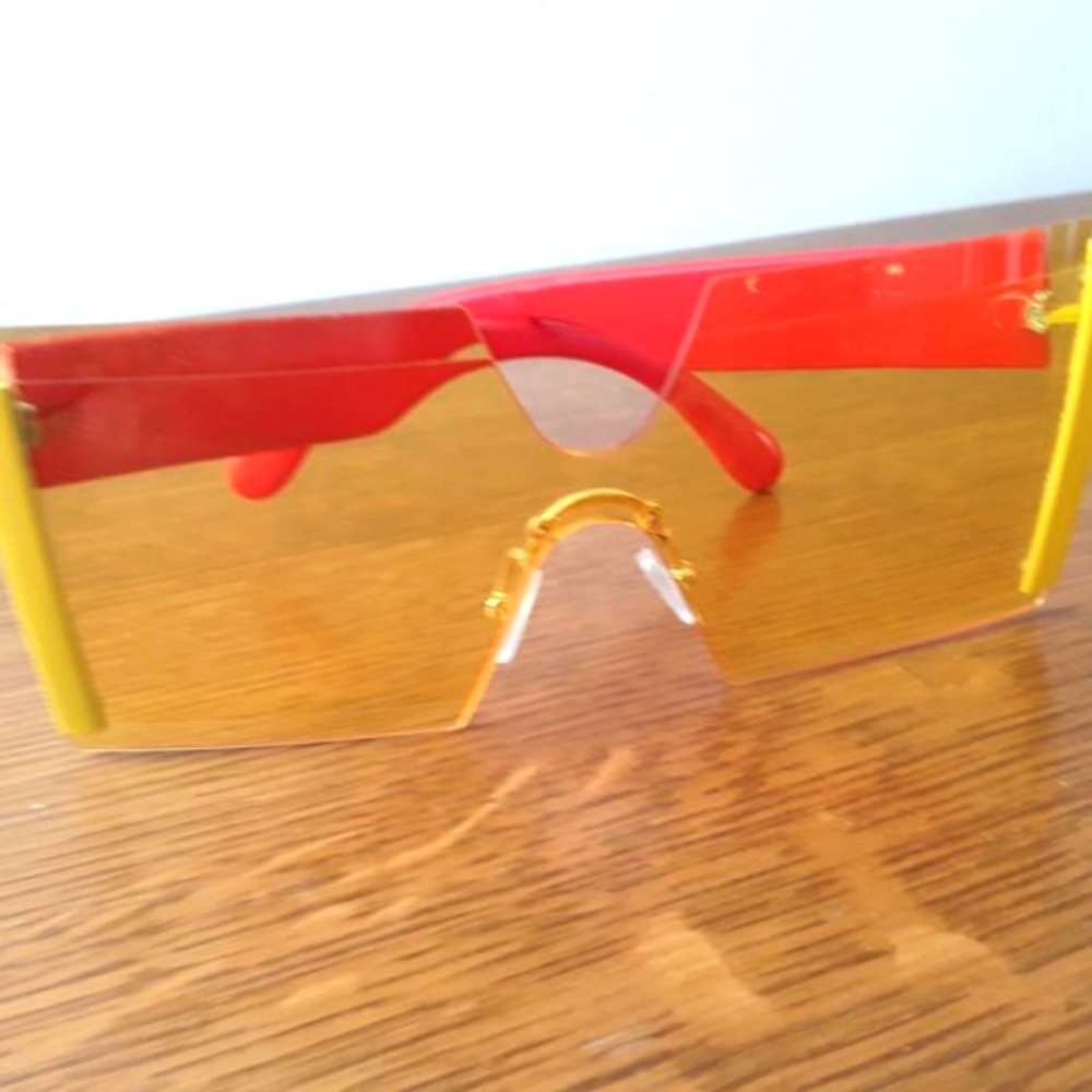 Oversized  Flat Top Huge  Square Sunglasses